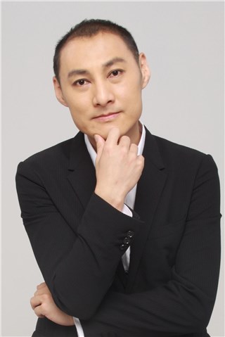 导演编剧 於飞