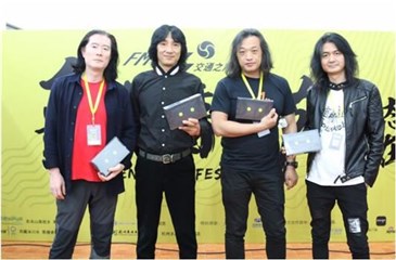 图片说明