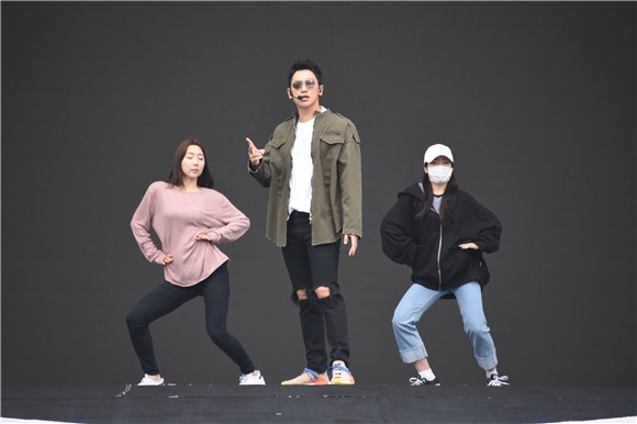 韩国男星RAIN台北跨年晚会彩排