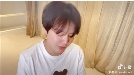 李云迪闭关练琴手速惊人 网友直呼：我们想看手！