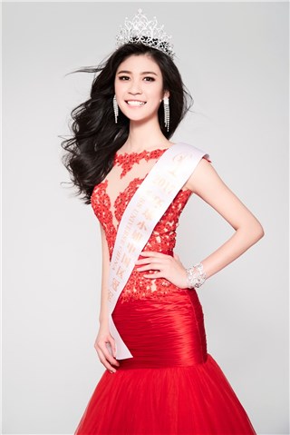 环球小姐中国区冠军秦美苏
