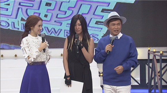 香港天后收看《小明星大跟班》女艺人模仿天后郑秀文维妙维肖