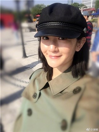 谢娜久违晒自拍 孕妈素颜出镜气色好
