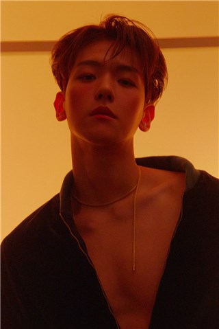 EXO成员BAEKHYUN新专辑主打曲《Candy》带来无尽魅力！