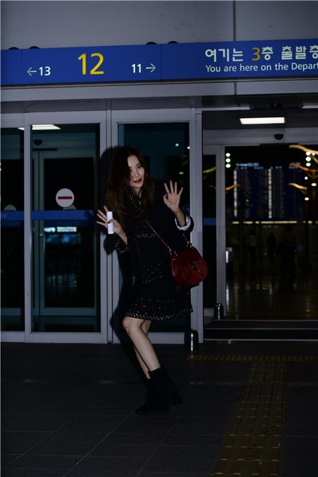 Wondergirls现身仁川国际机场