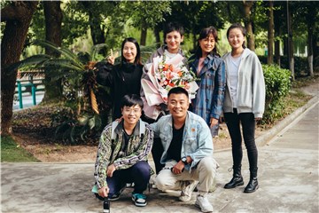 李晓峰《小巷大总理》杀青 探索新时代社区治理