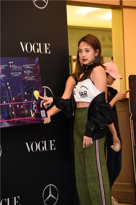 郭书瑶、吴映洁出席FNO全球购物夜起跑发布会