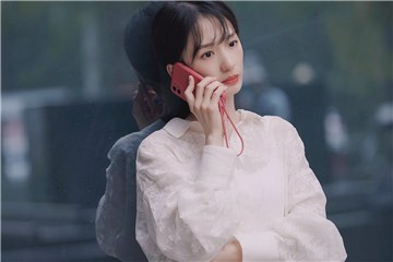 《锦鲤少女线上转运》引爆短剧新潮，新人演员谭盐盐张帆获关注