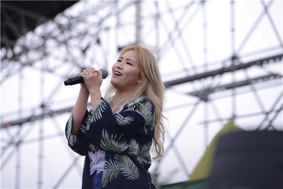 白娥娟、白艺潾、G.Soul出席大众音乐庆典 并献上精彩舞台