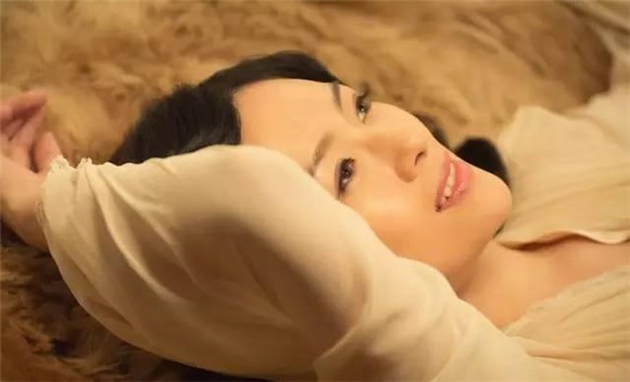 万千男人都想要扑倒的角色，非她莫属