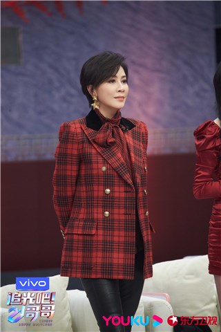 《追光吧！哥哥》圆满收官 檀健次获年度追光之星