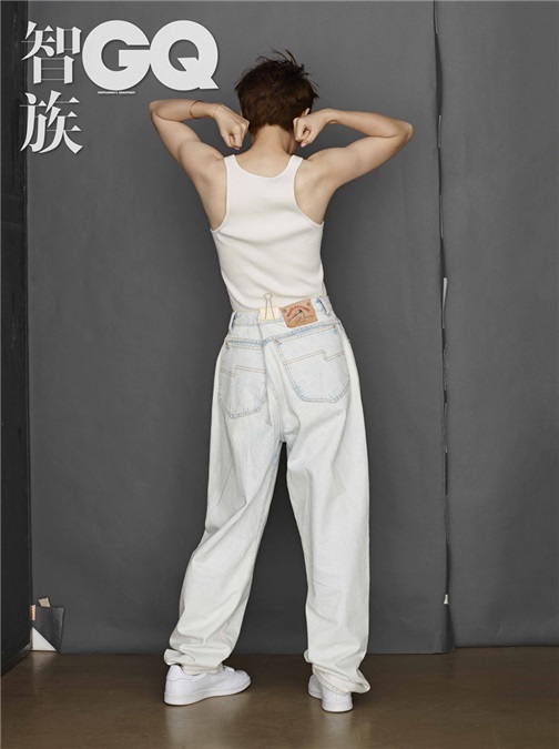 孙俪完美变身「封面收割机」 一个月三个时尚封面