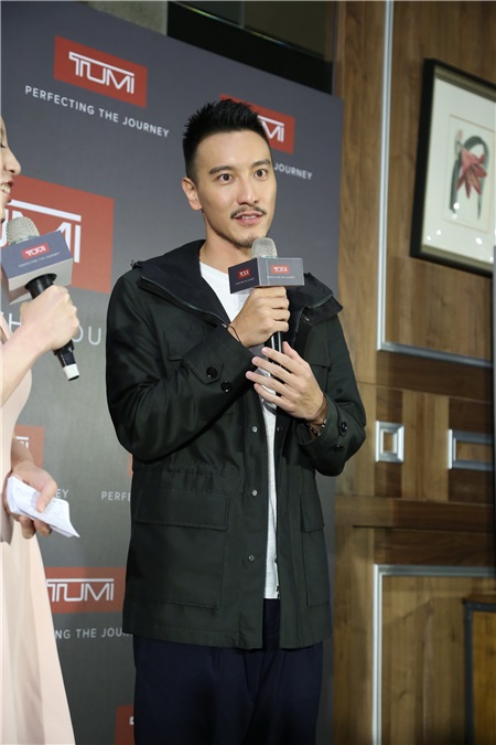 王阳明出席箱包品牌发表会