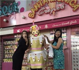 昆凌生日送大蛋糕 慰劳辛苦妈妈 俏皮蛋糕人成焦点?