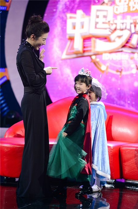 黄奕携女登梦想秀做公益 展露不为人知的「为母一面」