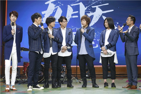 《天天向上》大开寝室音乐节 五月天蔡健雅陈粒青春来袭