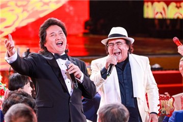 戴玉强与阿尔巴诺