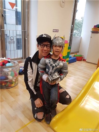 品冠儿子越来越有主见 他好奇：4岁孩子在想什麽