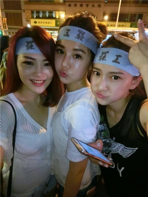 台湾最大的中华航空公司空服员