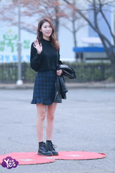 〈Yes 首尔现场〉宇宙少女、NCTDREAM等亮相《音乐银行》彩排 