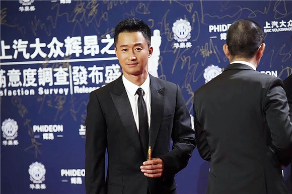 吴京《战狼》狂扫华鼎奖 霸气承包五奖项