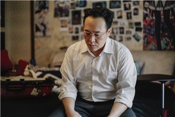 张颂文多变角色自如切换 轻松展现“不设限”演技