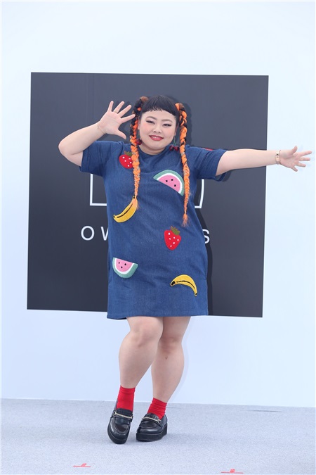渡边直美出席眼镜品牌活动