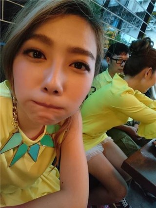 女星患妥瑞症 网友酸「看得好累」