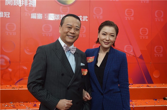 欧阳震华、田蕊妮、陈豪、张继聪和邵美琪等出席TVB50周年台庆剧《夸世代》今天在电视城举行拜神仪式