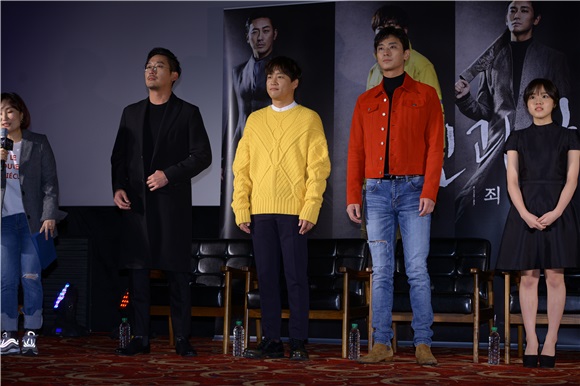 河正宇、车太贤等出席《与神同行》治作发布会