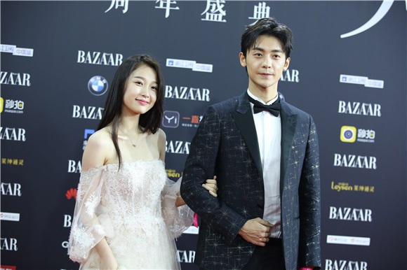 2017芭莎明星慈善夜在京盛大举行 数百位明星共用盛宴