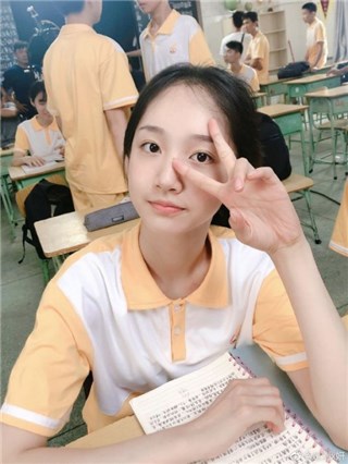 新剧热播“氧气少女”刘妍受关注，跨越时代造型千变自如