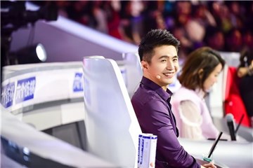 章子怡、陶晶莹争相资助魔方选手  “我们不愿意埋没任何一个最强大脑”