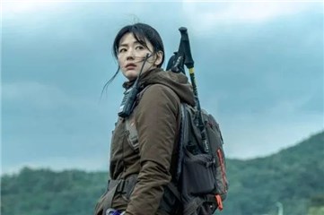 韩剧《智异山》疯狂全智贤霸气回归  朱智勋追查血泊秘密