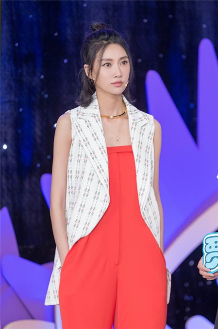 贾乃亮「单挑」李斯羽PK绕密码 网友大呼:心疼乃爸