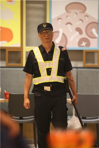 “保安”孙红雷
