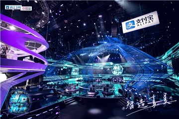 舞台结构与灯光相得益彰
