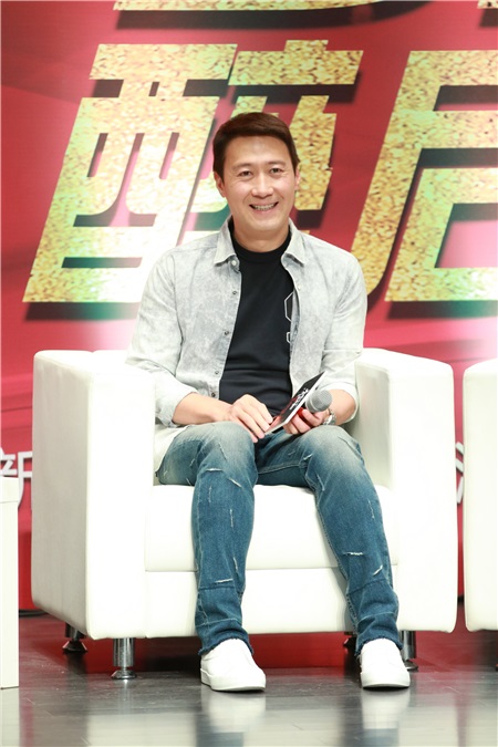 《抢红》抢下本周国产片预售第一 张涵予黎明「大小宝」合体