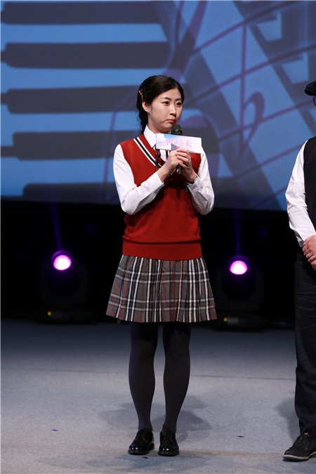 电影《闪光少女》春季大考 徐璐苦练扬琴获称赞