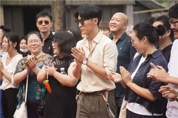 (《西河口秘闻》男主角唐禹哲)