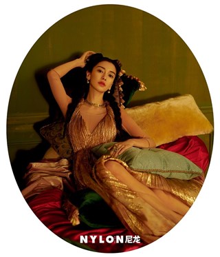 Angelababy复古油画风格大片 传递温柔娴静的乐观