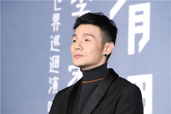 李荣浩举办台北站售票记者会