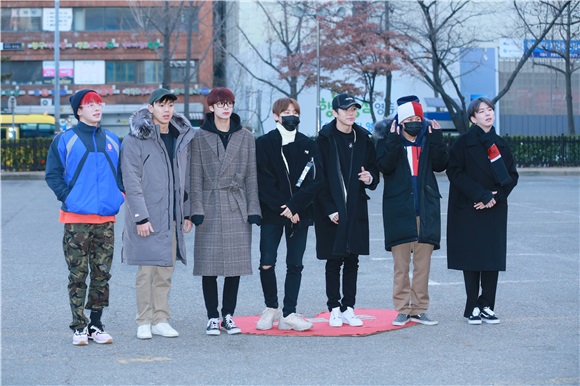 DAY6、KARD、VICTION等参加韩国Music Bank上班路
