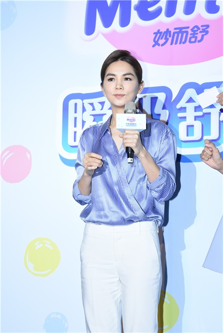 Ella陈嘉桦出席婴幼儿尿布品牌全新升级上市发布会
