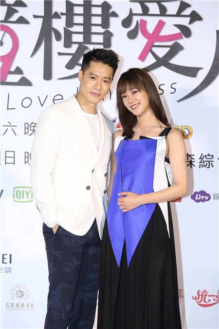 周汤豪、孟耿如、黄薇停、张捷等出席戏剧《钟楼爱人》首映会