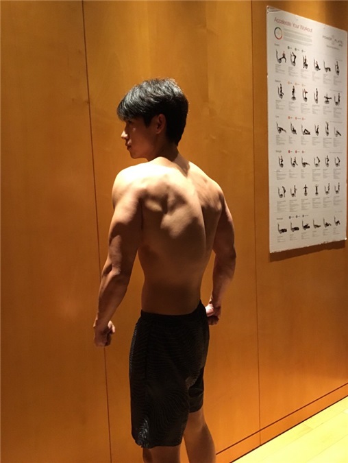 魏晨健身房玩假人挑战秀肌肉 点名彭于晏接招