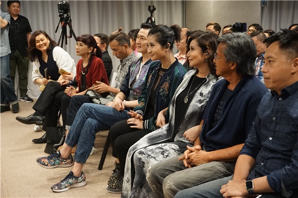 韦绮珊推出新专辑举行分享会