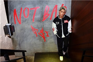 「全能MVP」吴霏跨越自我 推出首张个人创作专辑《Not Bad》