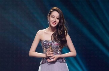 被女星喊「小胖子」迪丽热巴罕见一句话回击