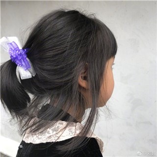 邓超为小花妹妹扎辫子自豪被小花夸赞 网友：善良的花